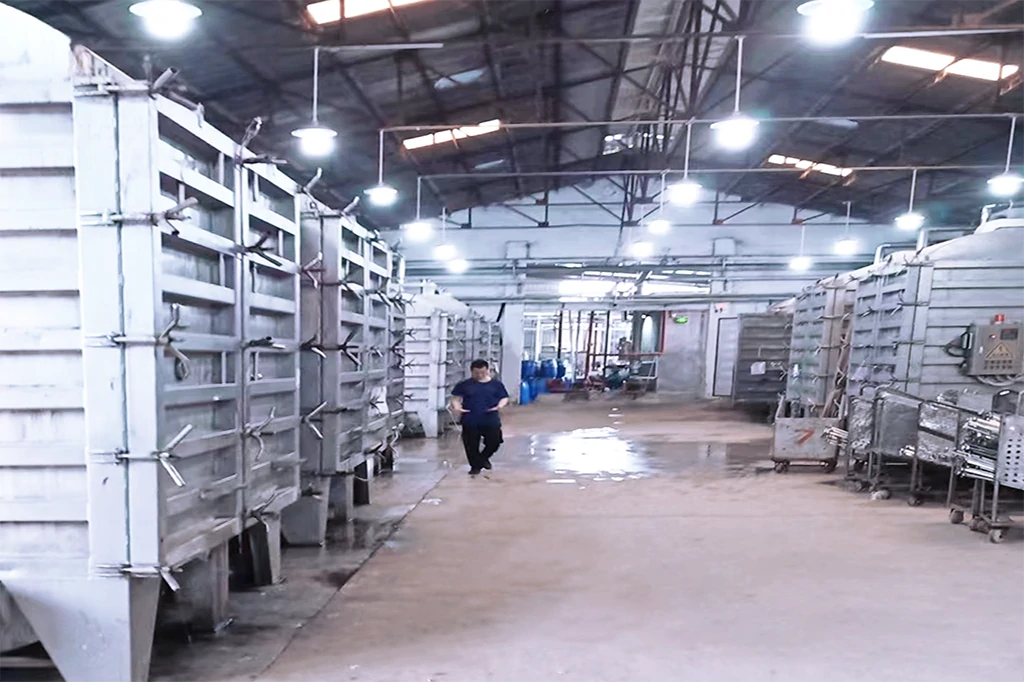 YM THREAD sweater workship